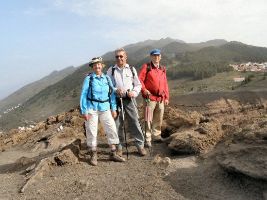 B (11) Am Kraterrand