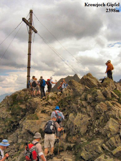 14 Kreuzjoch-Gipfel 2395m